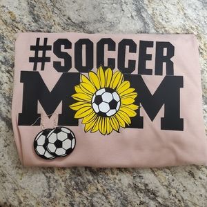 Custom #SOCCERMOM T-Shirt w/ matching faux leather earrings